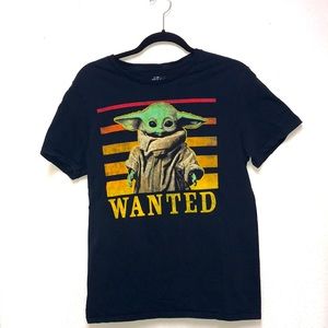 Mad Engine Mandalorian Baby Yoda Grogru WANTED Medium Graphic Black T-Shirt